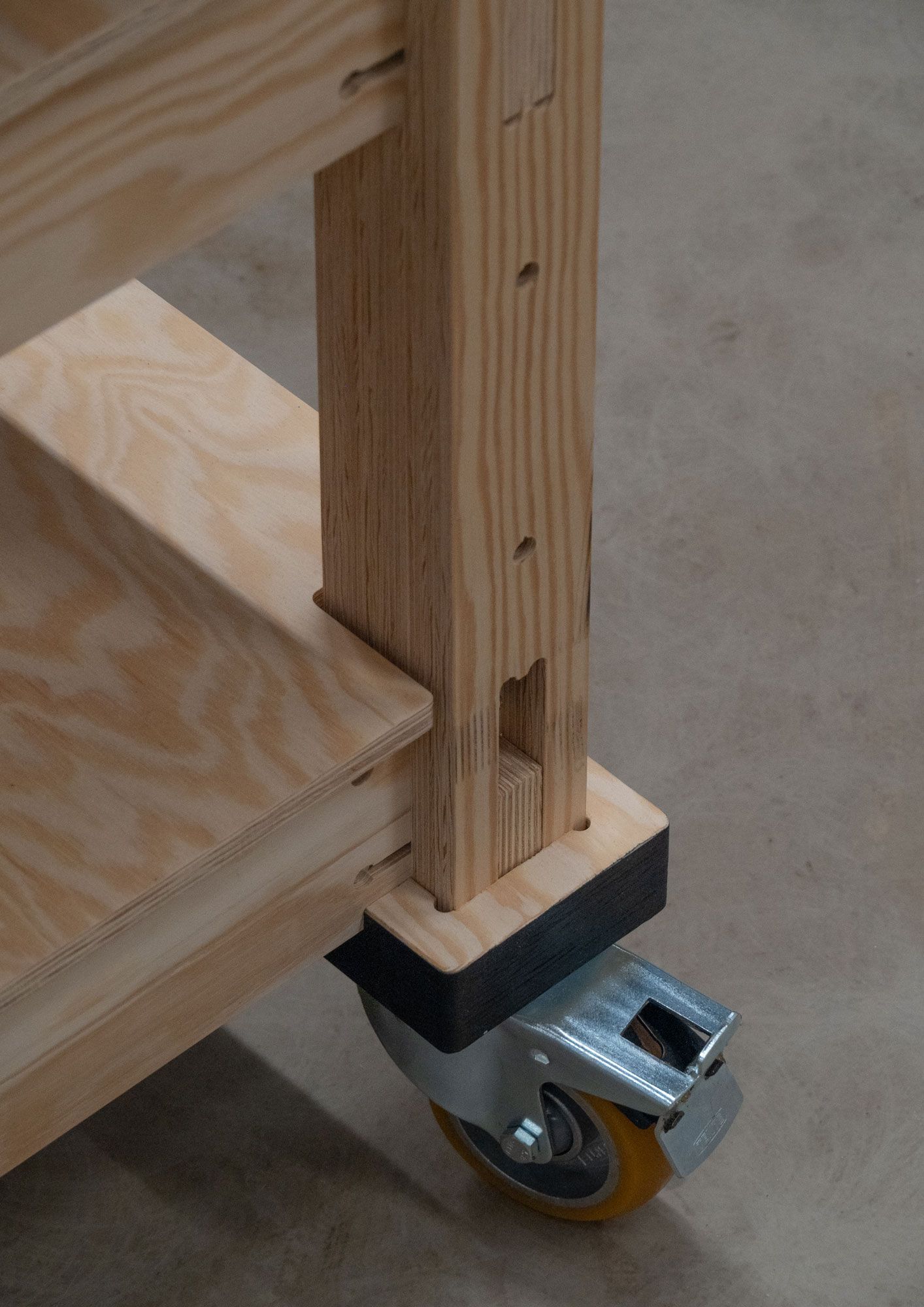 Archival Studies Thoravej Workshop Table 7