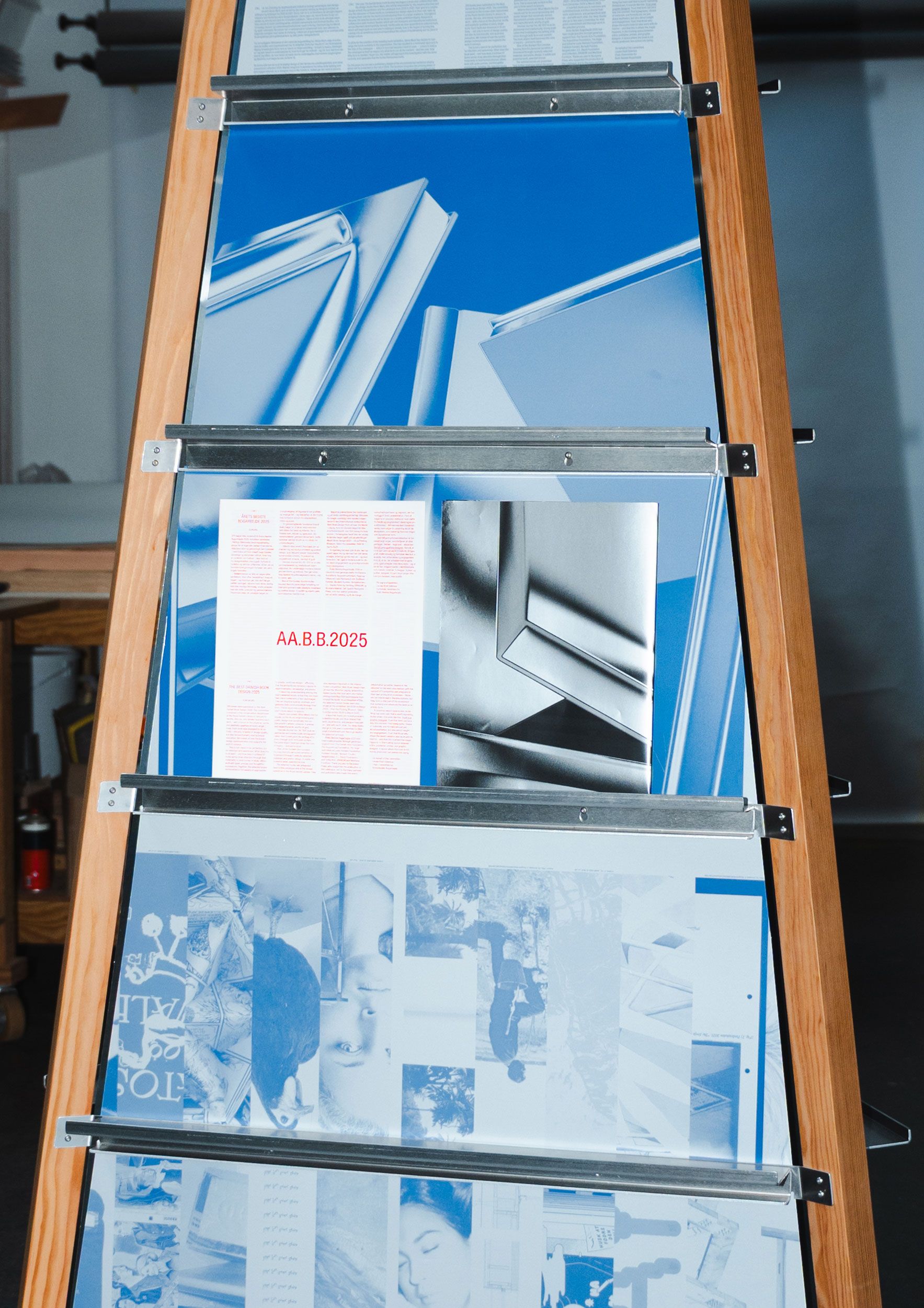 Archial Studies Travelling Bookstand Alexis Mark 67