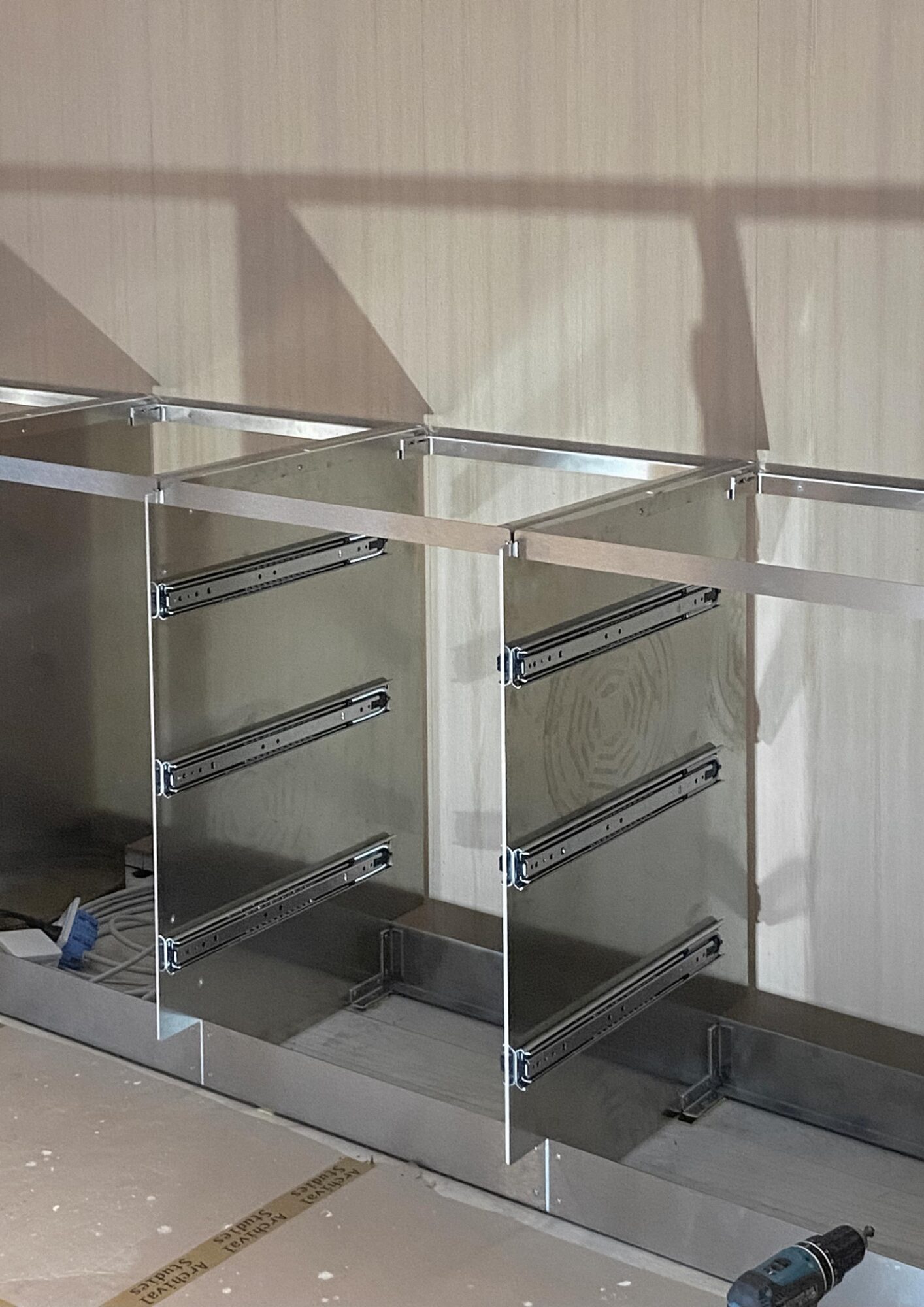 kitchen structure for drawers